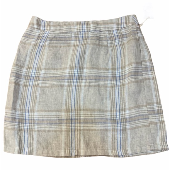 Forever 21 Dresses & Skirts - Forever 21 Contemporary Mini 100% Linen Skirt